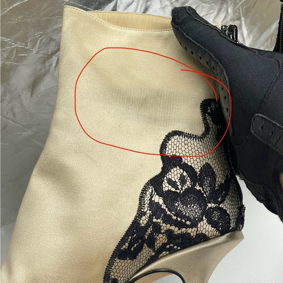 Pre-owned JIMMY CHOO Beige Satin Black Lace Detail Casual Boots - Picture 12 of 16